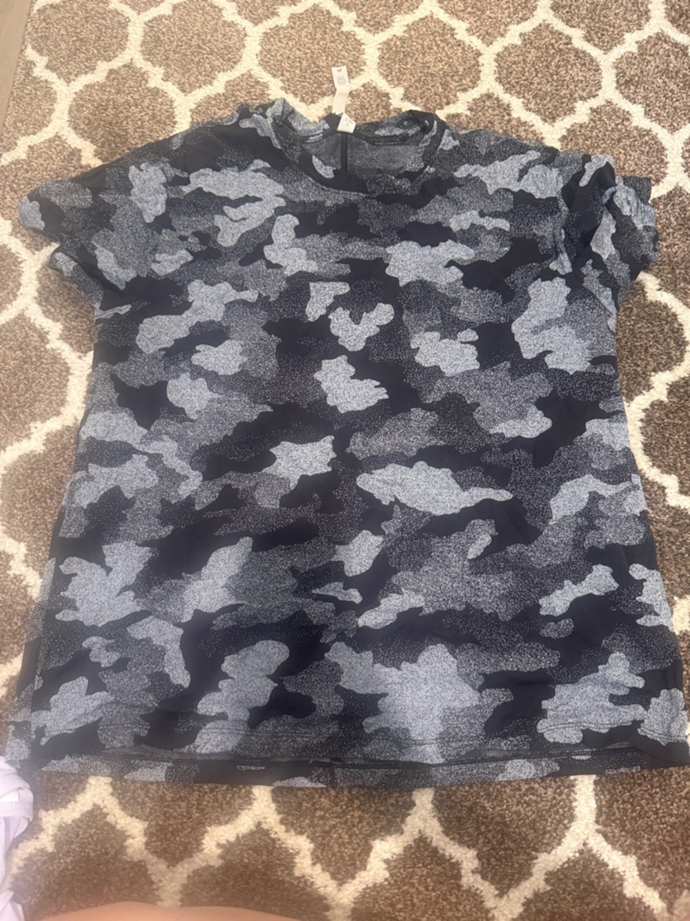 Women’s workout Short Sleeve Navy & Gray Camo Tee